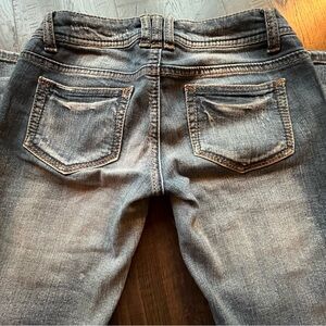 Skinny leg blue jeans size 1 size 25 mid low rise